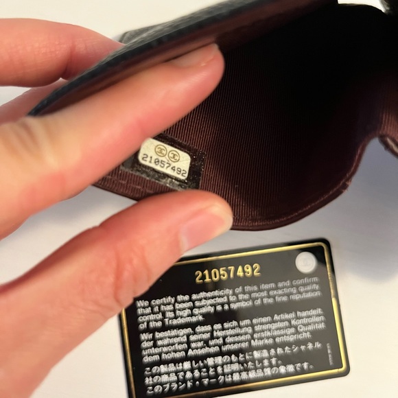 Chanel caviar short wallet - Picture 8 of 12